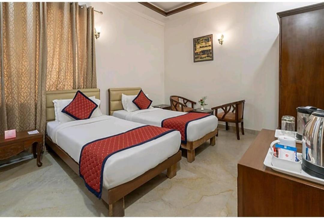 Hotel Agra Grande By Goyal Hoteliers Eksteriør billede