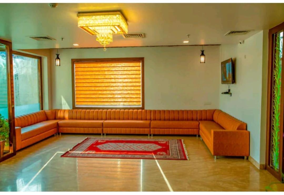 Hotel Agra Grande By Goyal Hoteliers Eksteriør billede