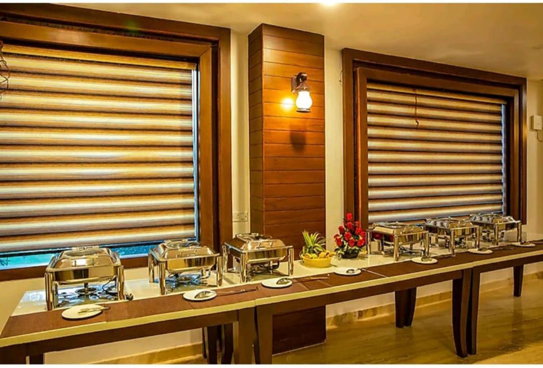 Hotel Agra Grande By Goyal Hoteliers Eksteriør billede