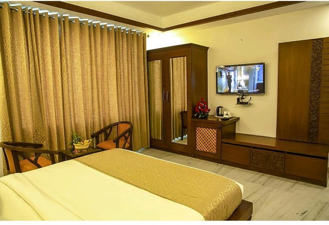 Hotel Agra Grande By Goyal Hoteliers Eksteriør billede
