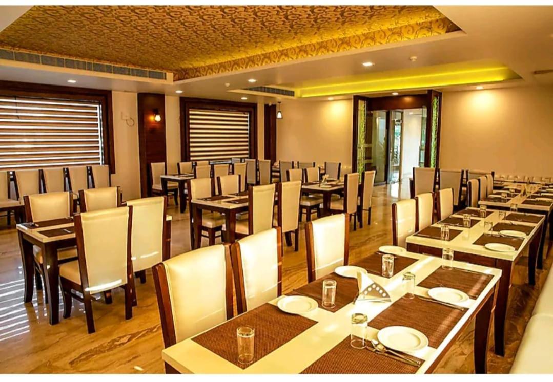 Hotel Agra Grande By Goyal Hoteliers Eksteriør billede