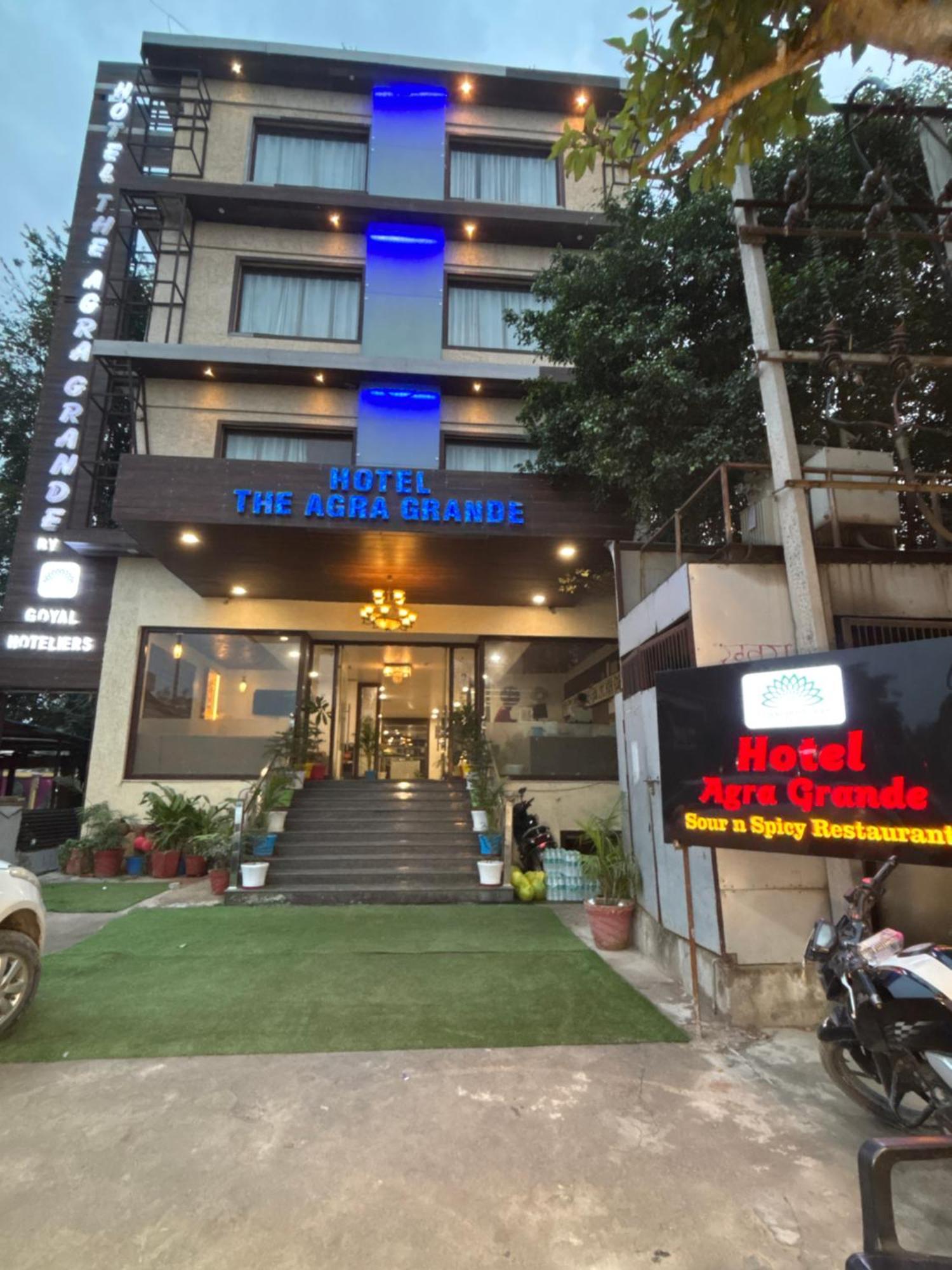 Hotel Agra Grande By Goyal Hoteliers Eksteriør billede